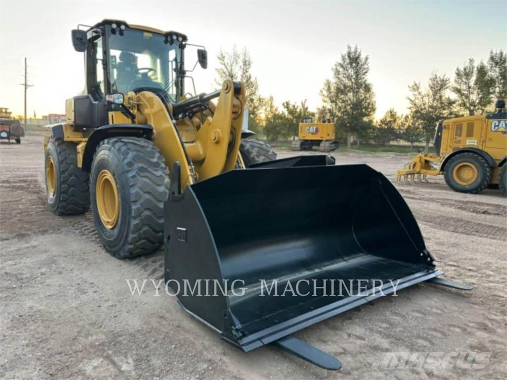 CAT 938 Wheel loaders