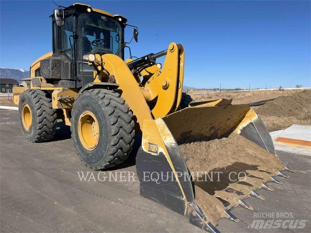 CAT 938 Wheel loaders