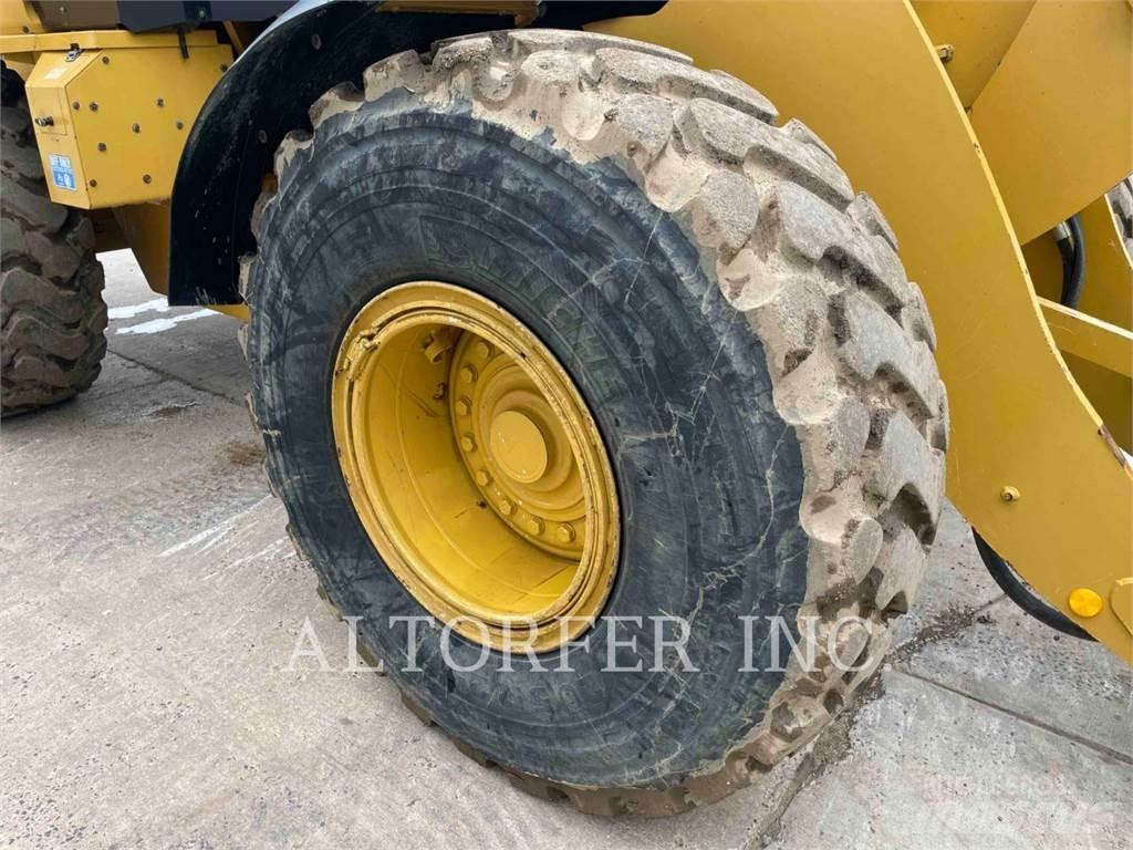 CAT 938M Wheel loaders