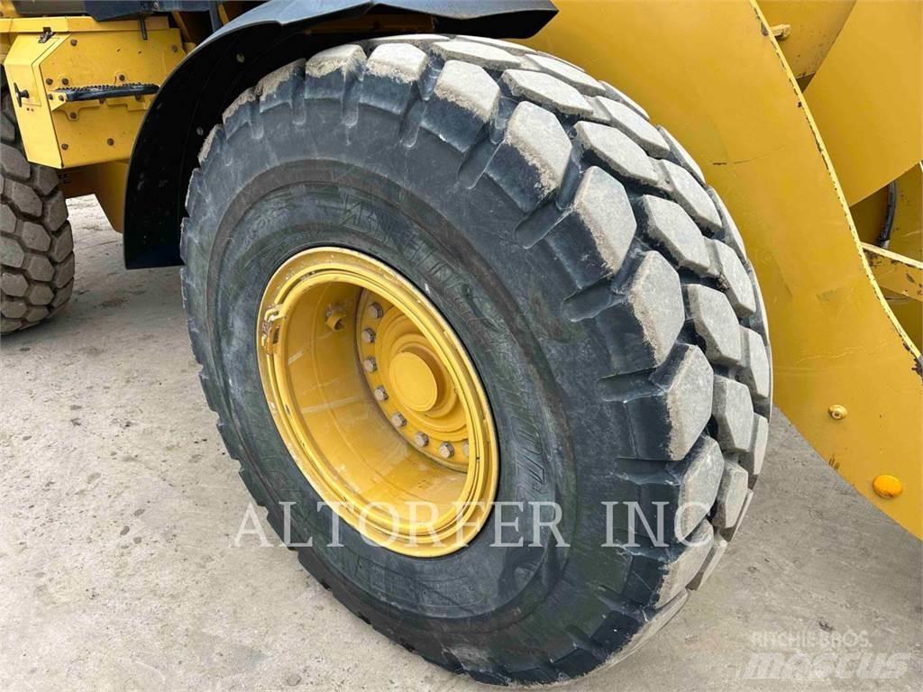 CAT 938M Wheel loaders