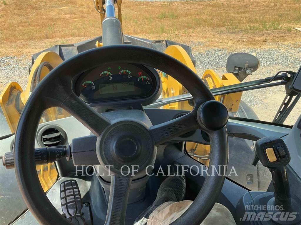 CAT 938M Wheel loaders