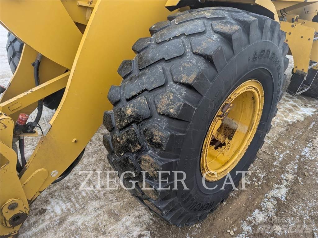 CAT 938M Wheel loaders