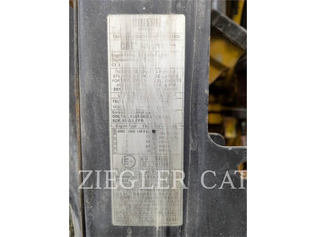 CAT 938M Wheel loaders