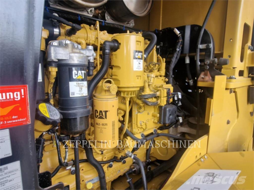 CAT 938M Wheel loaders