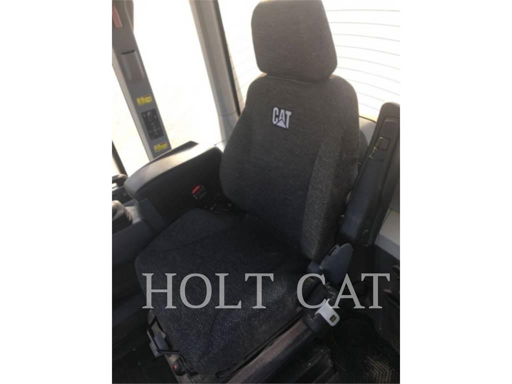 CAT 938M Wheel loaders