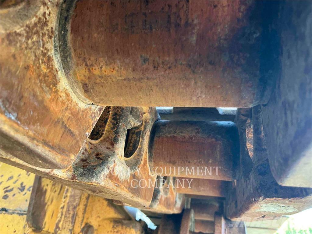 CAT 953C Crawler loaders