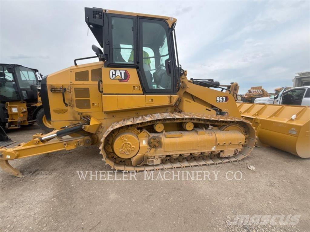 CAT 963 Crawler loaders