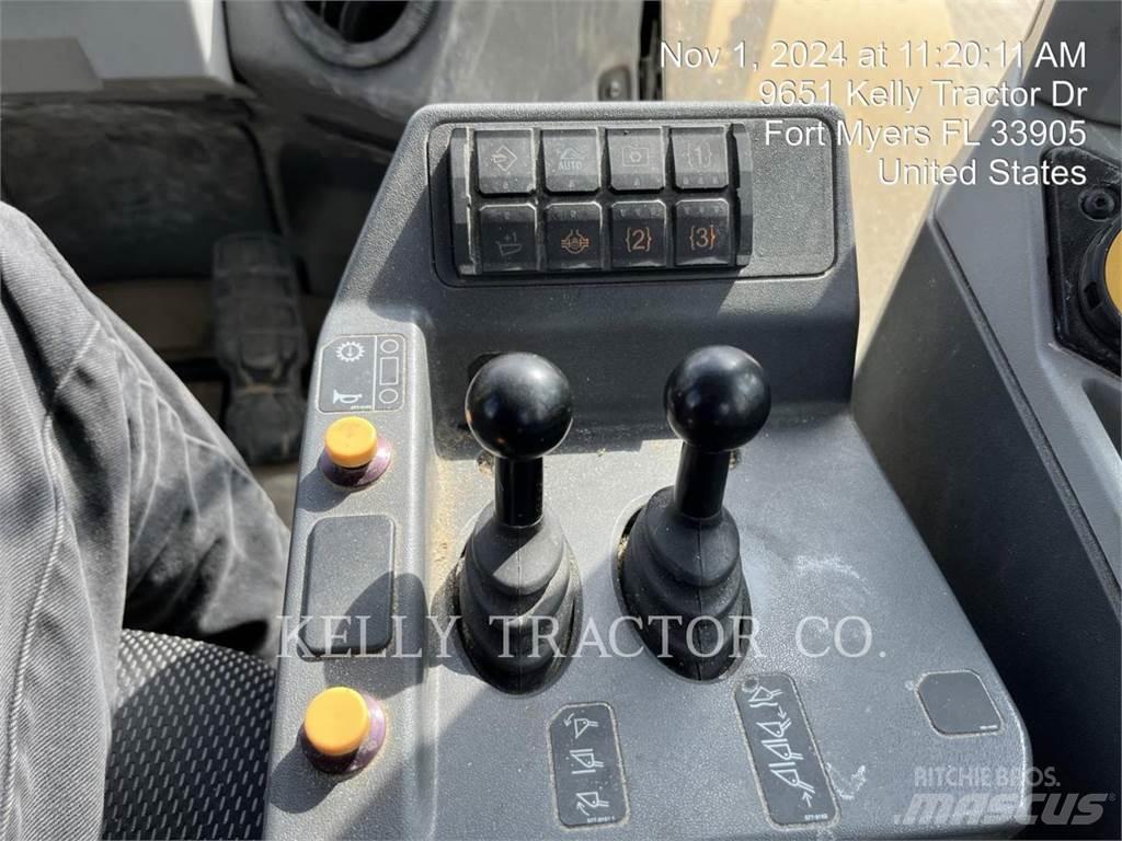 CAT 966 Wheel loaders