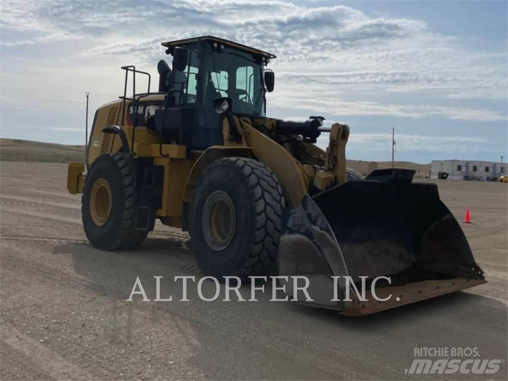 CAT 966M Crawler dozers