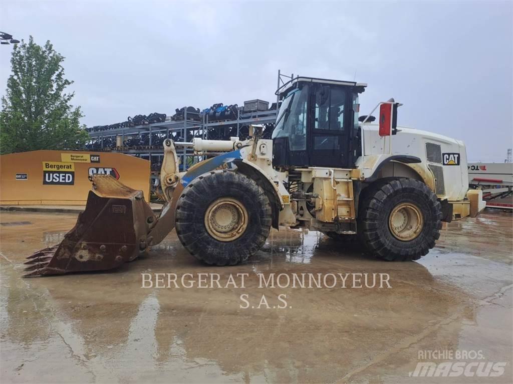 CAT 966M Wheel loaders