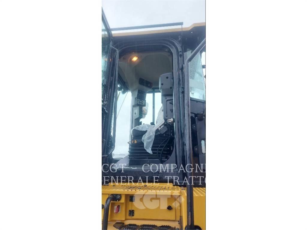 CAT 966M Wheel loaders