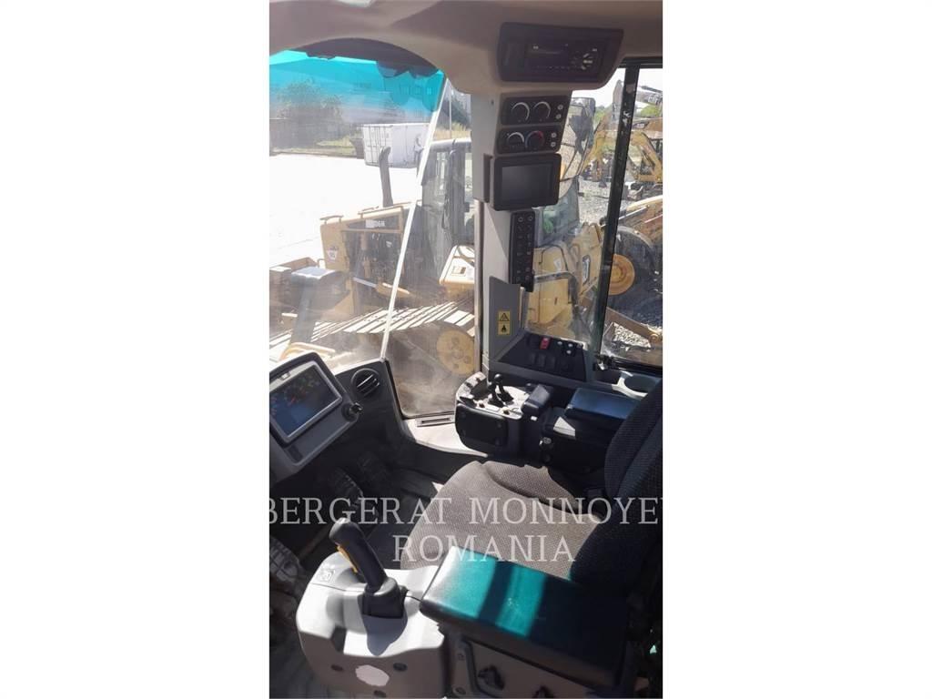 CAT 966M Wheel loaders