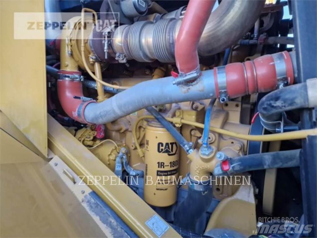 CAT 966M Wheel loaders