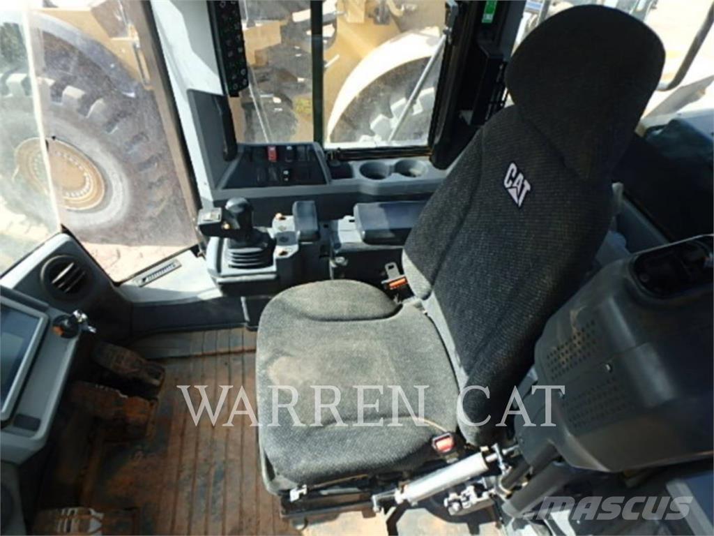 CAT 966M Wheel loaders