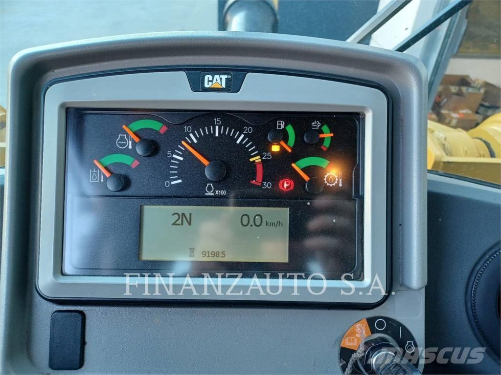 CAT 966M Wheel loaders