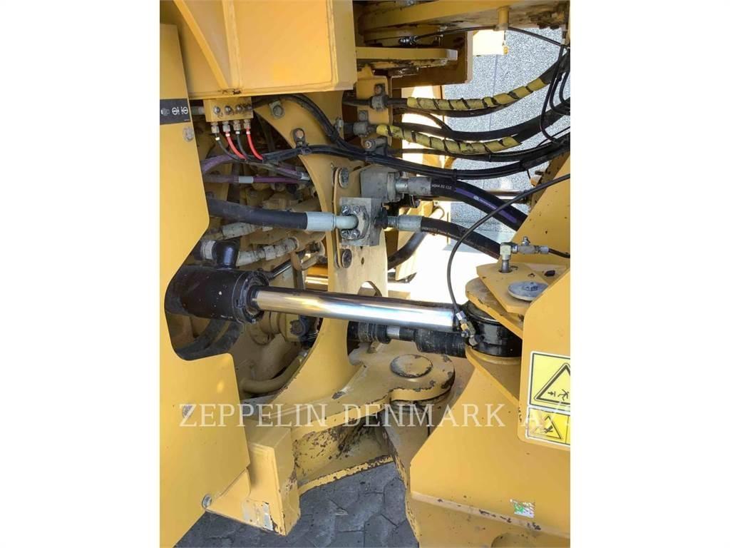 CAT 972M Wheel loaders
