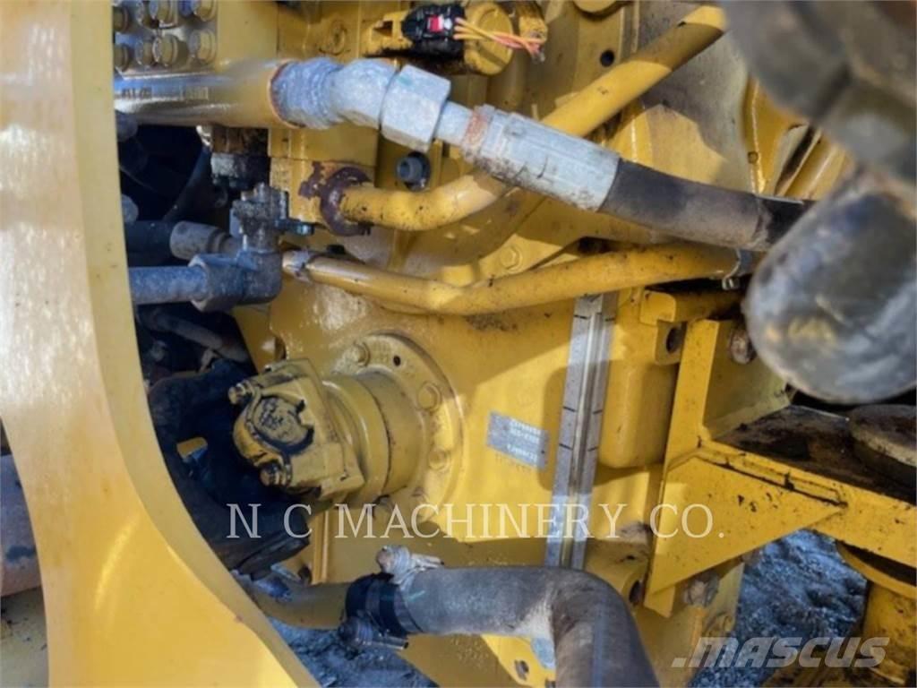 CAT 972M Wheel loaders