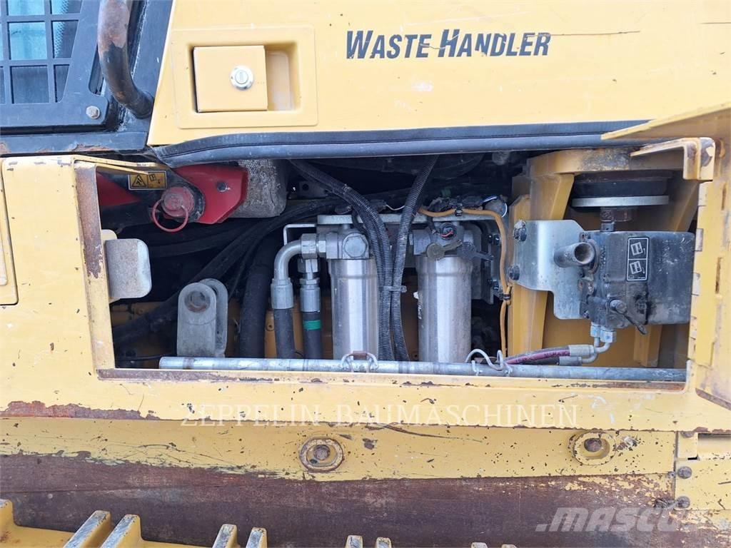 CAT 973K Crawler loaders