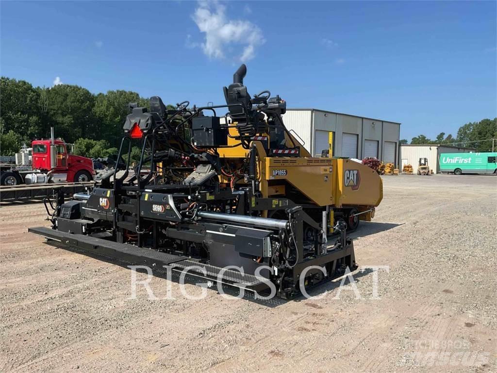 CAT AP1055 Asphalt pavers
