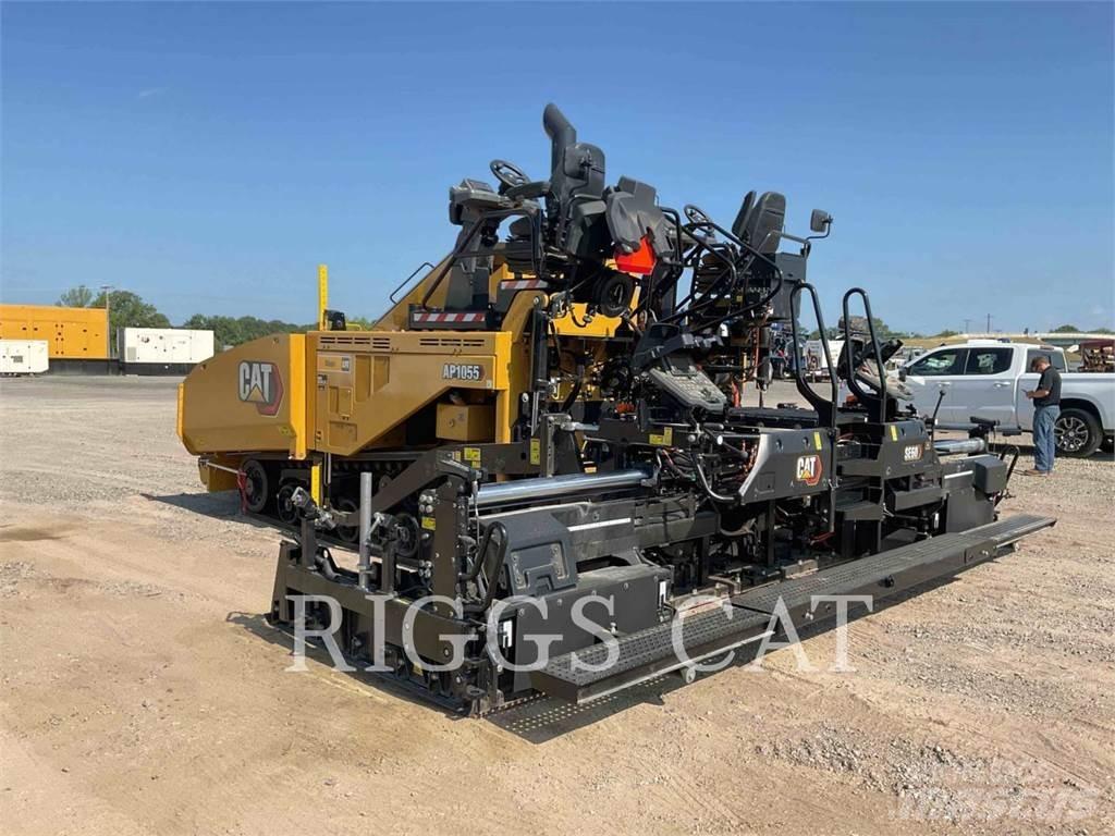 CAT AP1055 Asphalt pavers