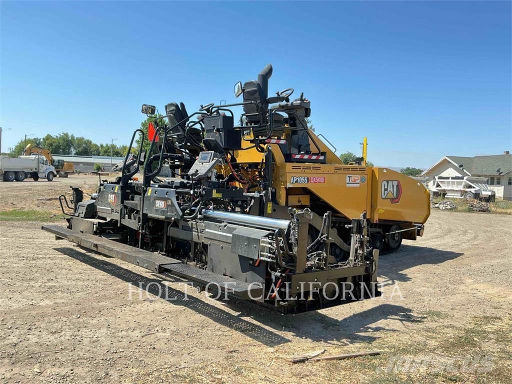 CAT AP1055 Asphalt pavers