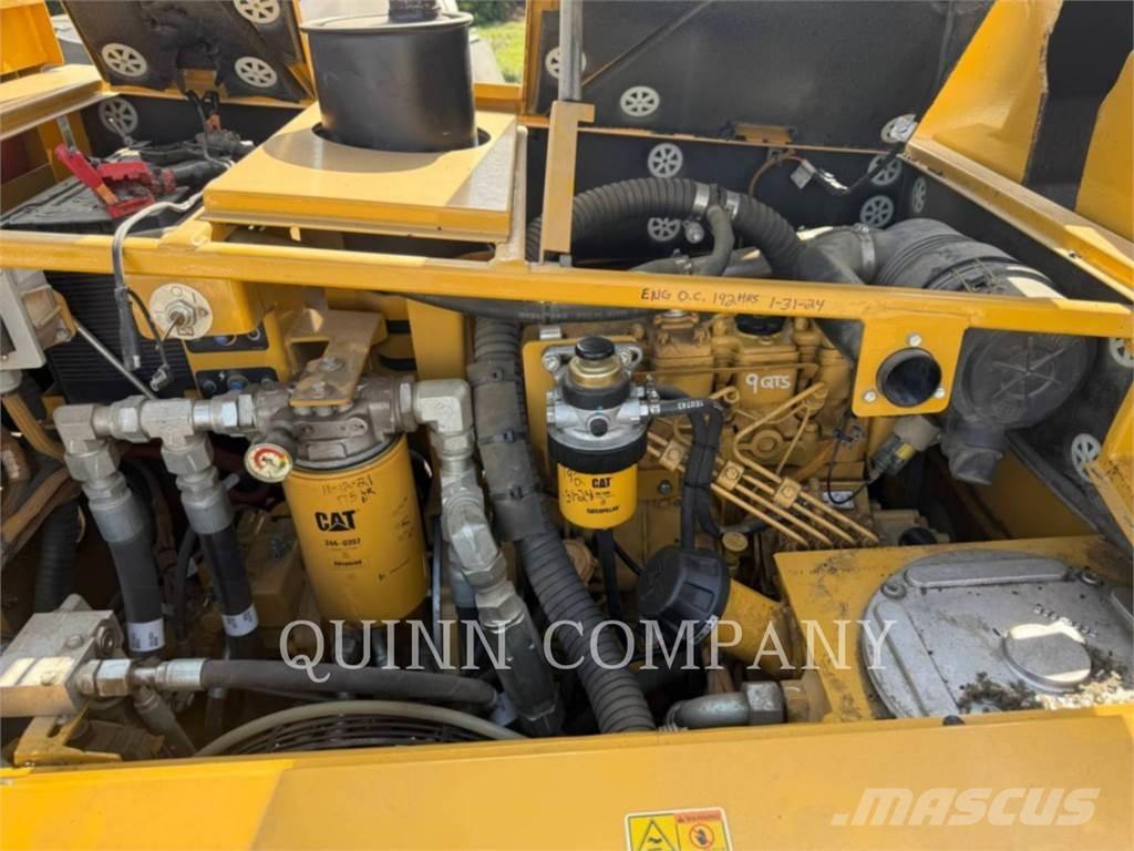 CAT AP255E Bitumen sprayers