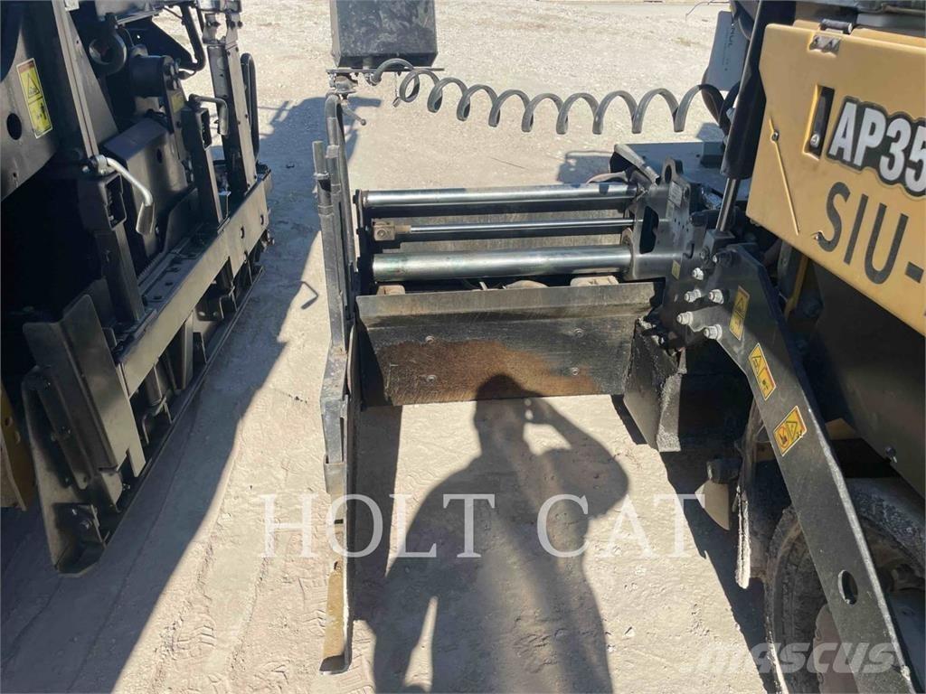 CAT AP355F Asphalt pavers