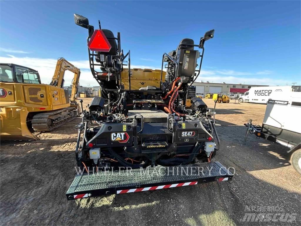 CAT AP555 Asphalt pavers