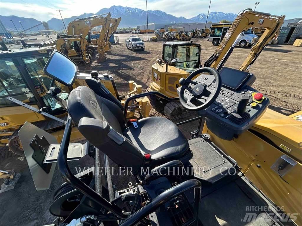 CAT AP555 Asphalt pavers