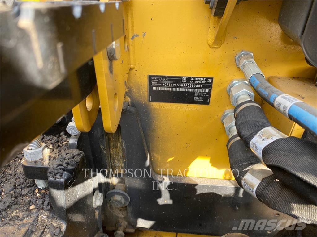 CAT AP555F Asphalt pavers