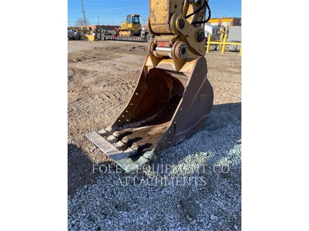CAT BKHEXPCB42 Buckets