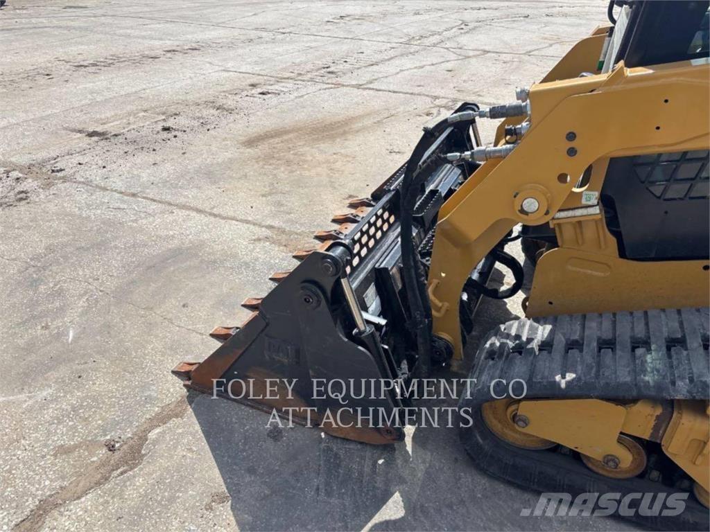CAT BKSSLMP74T Skid steer loaders