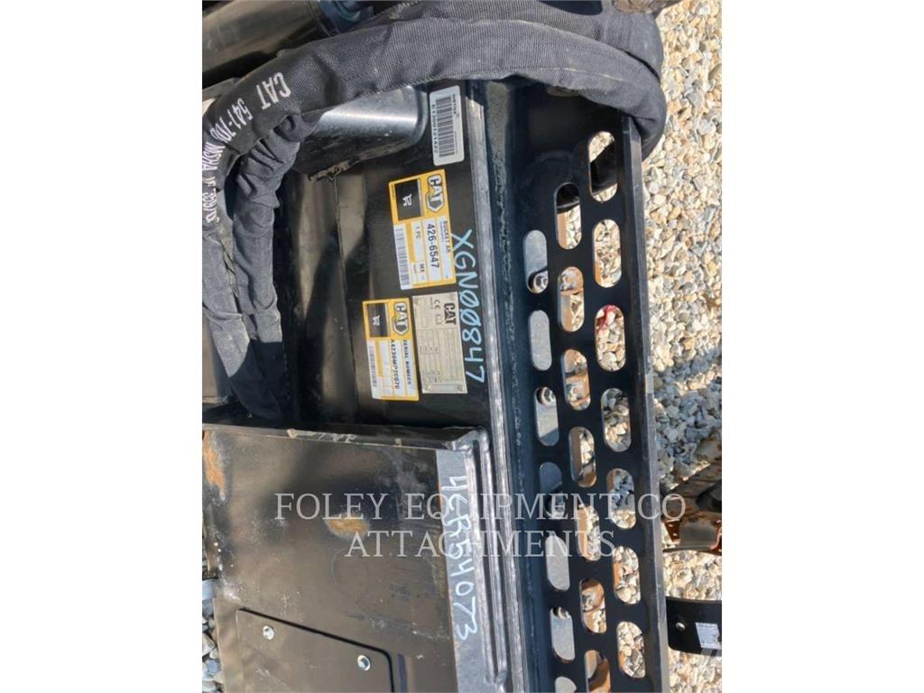 CAT BKSSLMP80T Skid steer loaders