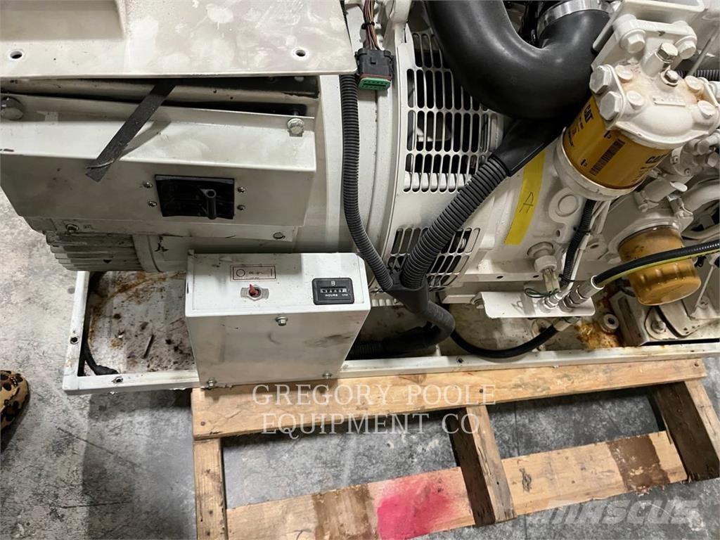 CAT C2.2 Marine auxiliary engines