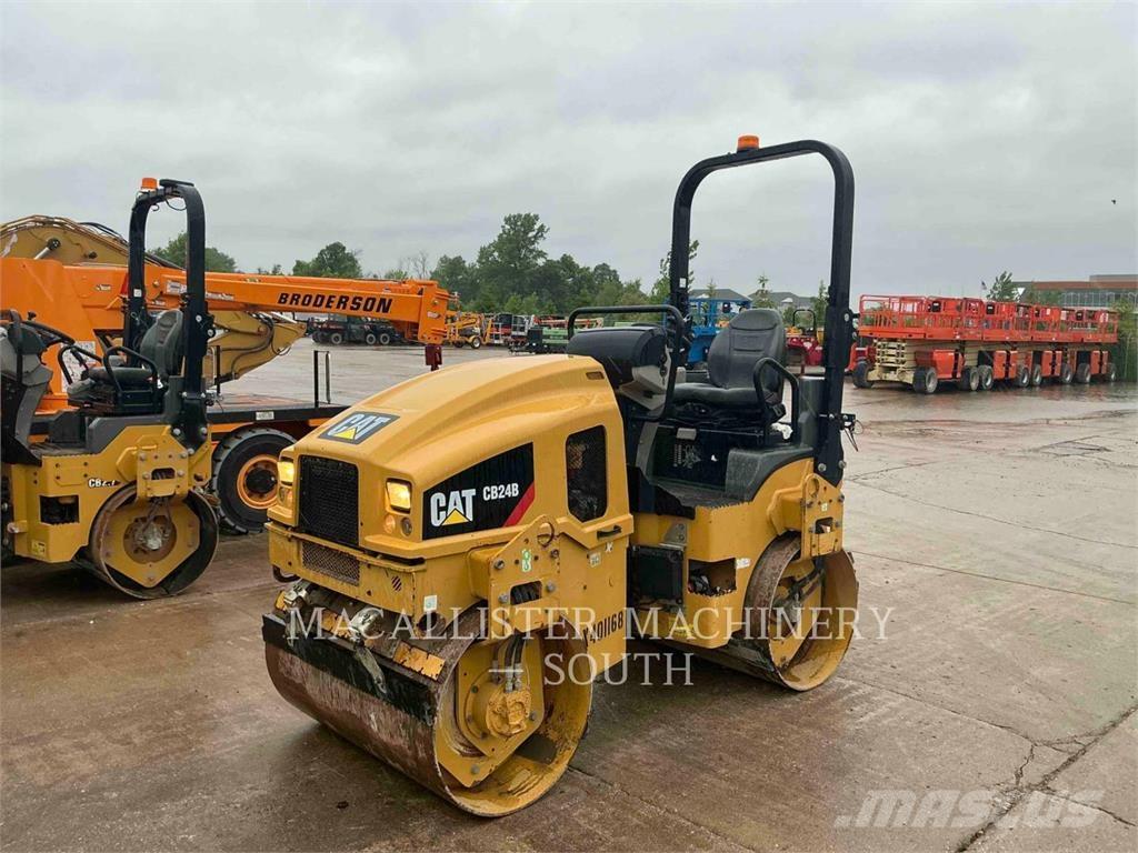 CAT CB 24 B Twin drum rollers