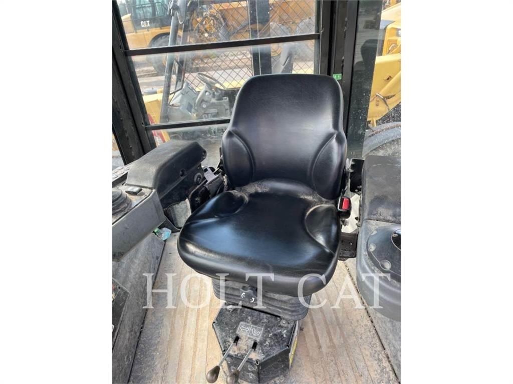 CAT CB10 Single drum rollers
