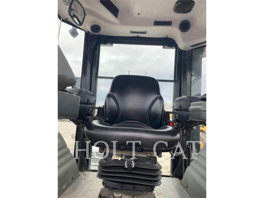 CAT CB10 Single drum rollers