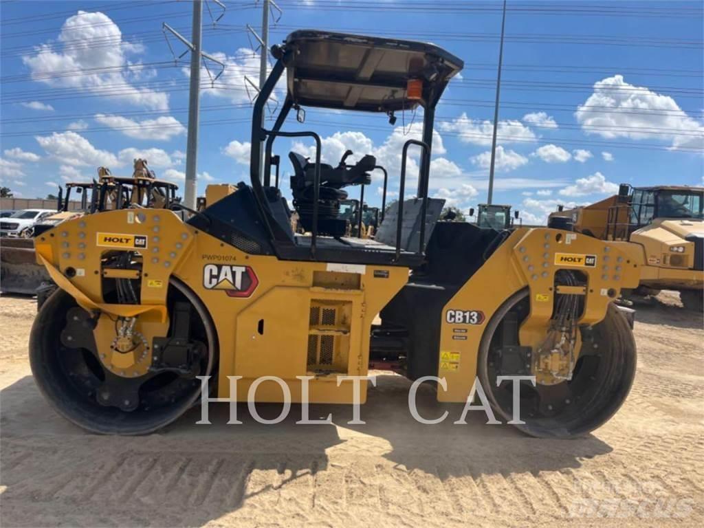 CAT CB13 Scrapers