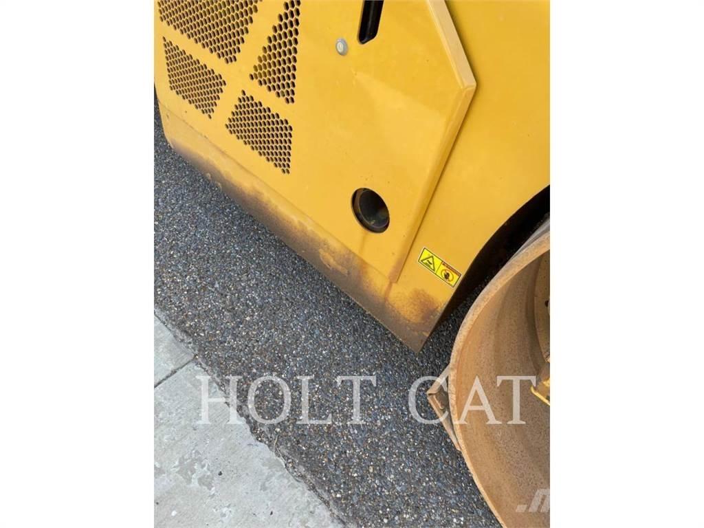 CAT CB15 Single drum rollers