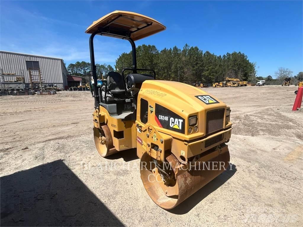 CAT CB24 Twin drum rollers