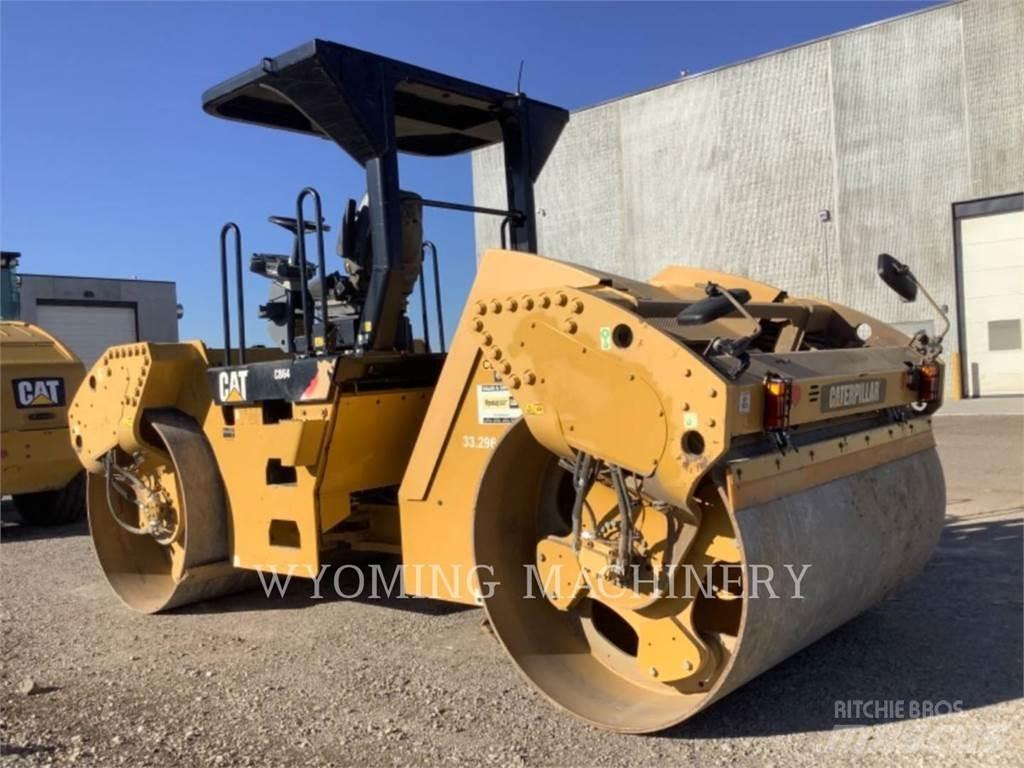 CAT CB64 Soil compactors