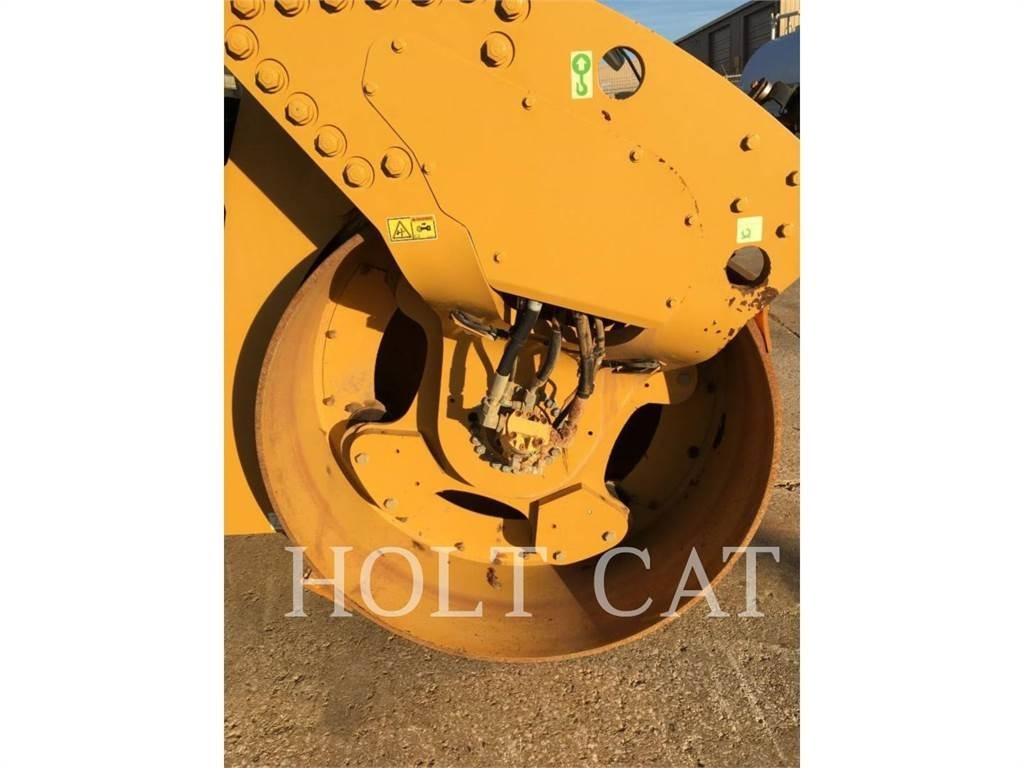 CAT CB64 Single drum rollers