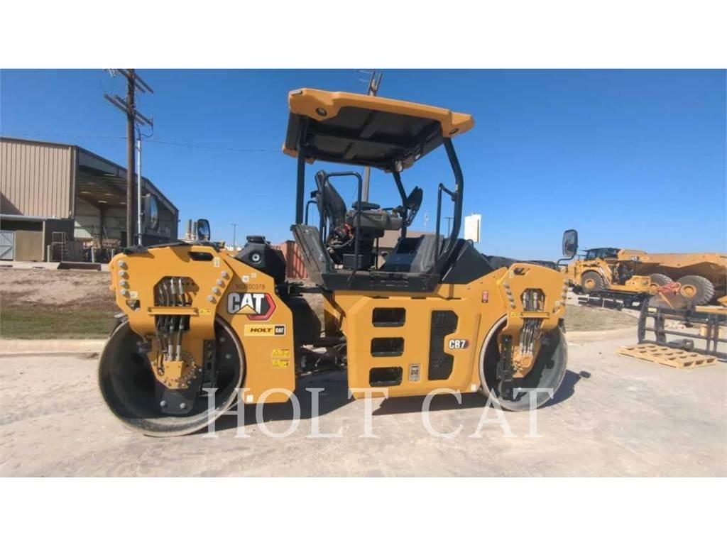 CAT CB7 Single drum rollers