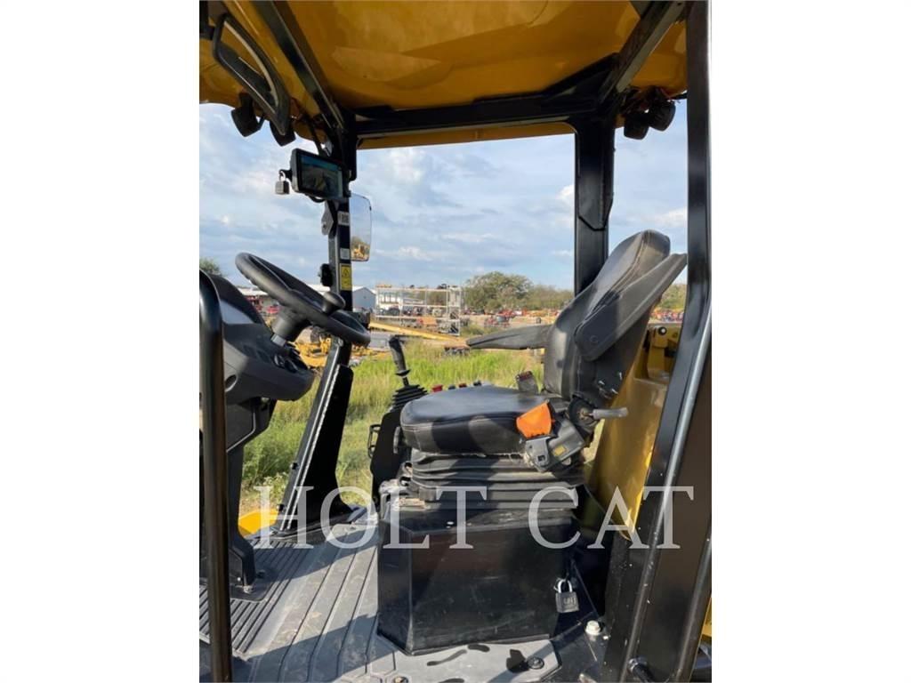 CAT CP11GC Single drum rollers