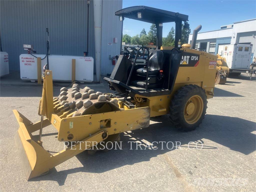 CAT CP34 Asphalt pavers