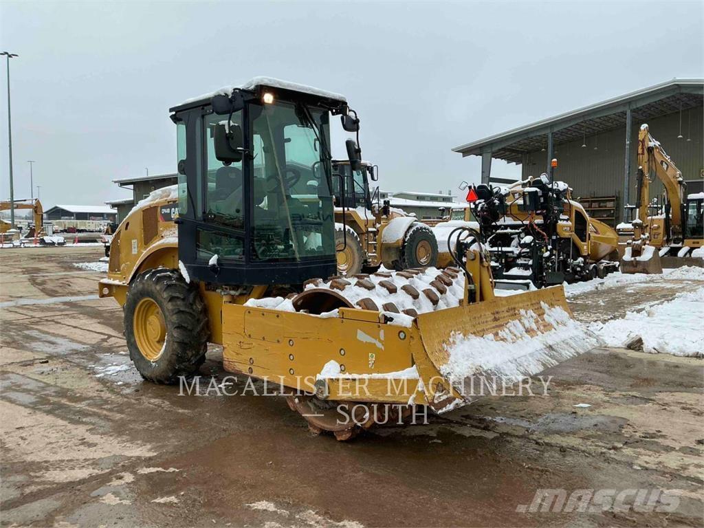 CAT CP44B Single drum rollers