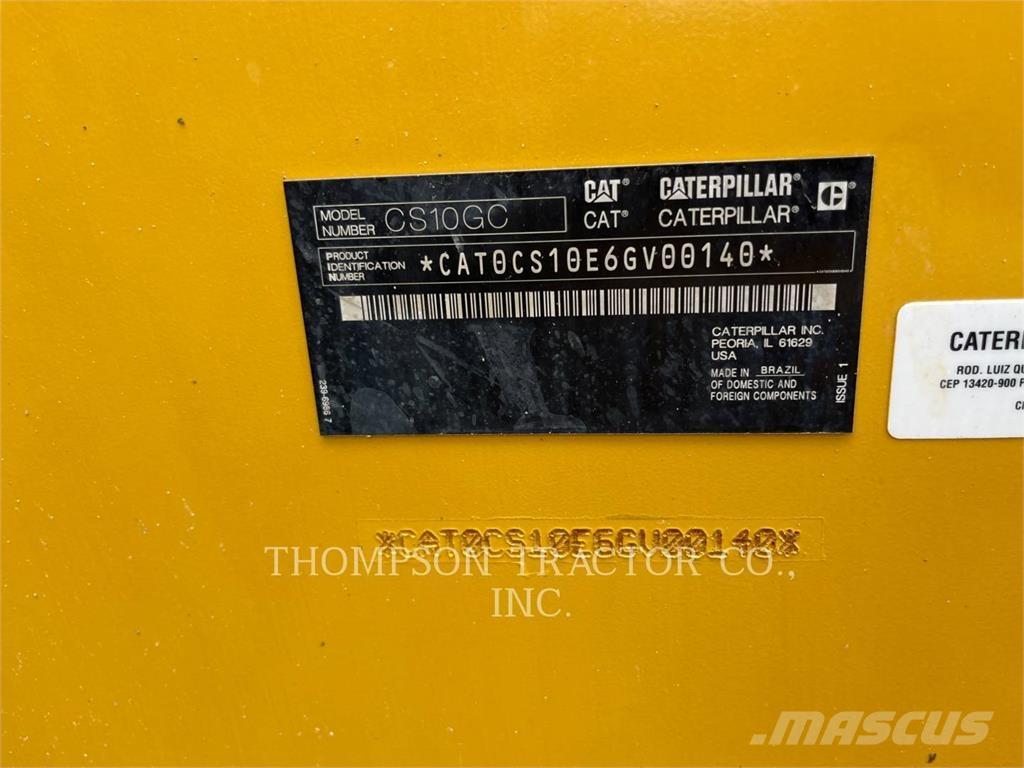 CAT CS10GC Single drum rollers