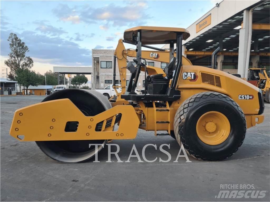 CAT CS10GC Single drum rollers