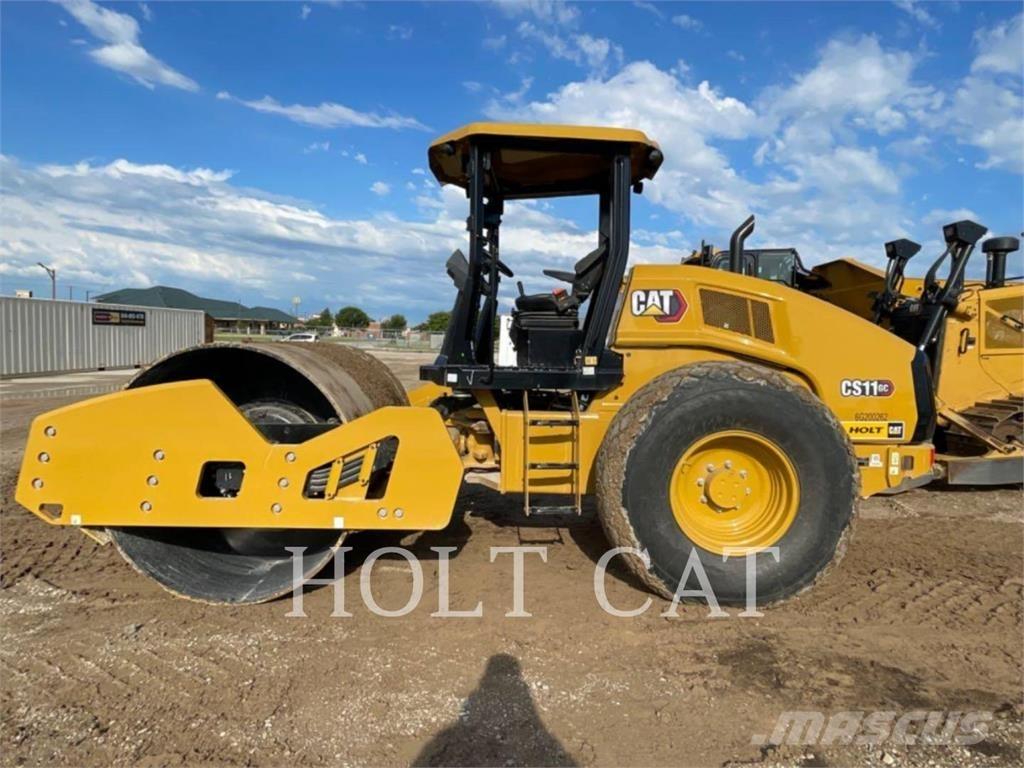 CAT CS11GC Single drum rollers