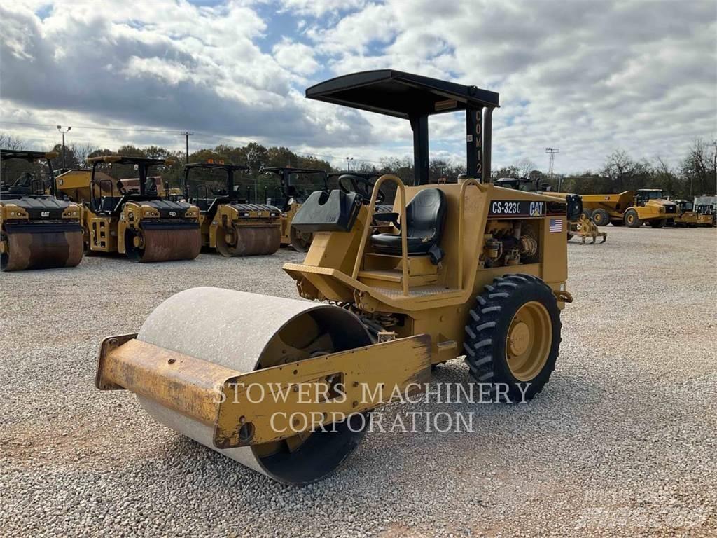 CAT CS323C Soil compactors